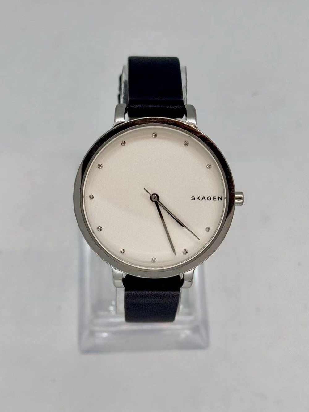 Skagen Women’s Quartz Watch 34mm White Dial Stainless Steel New Battery Runs
